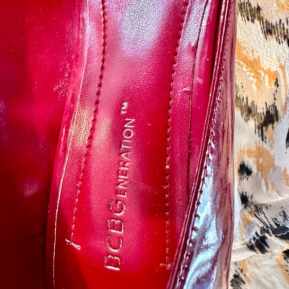 BCBGeneration red heels - Picture 3 of 10